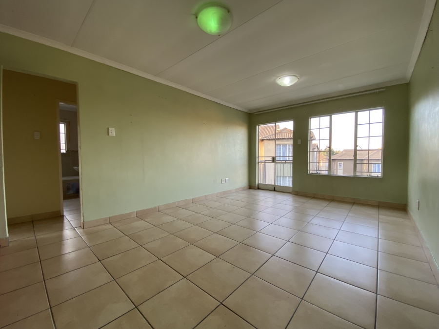 2 Bedroom Property for Sale in Meredale Gauteng