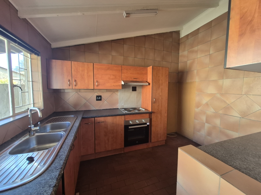 To Let 3 Bedroom Property for Rent in Elardus Park Gauteng