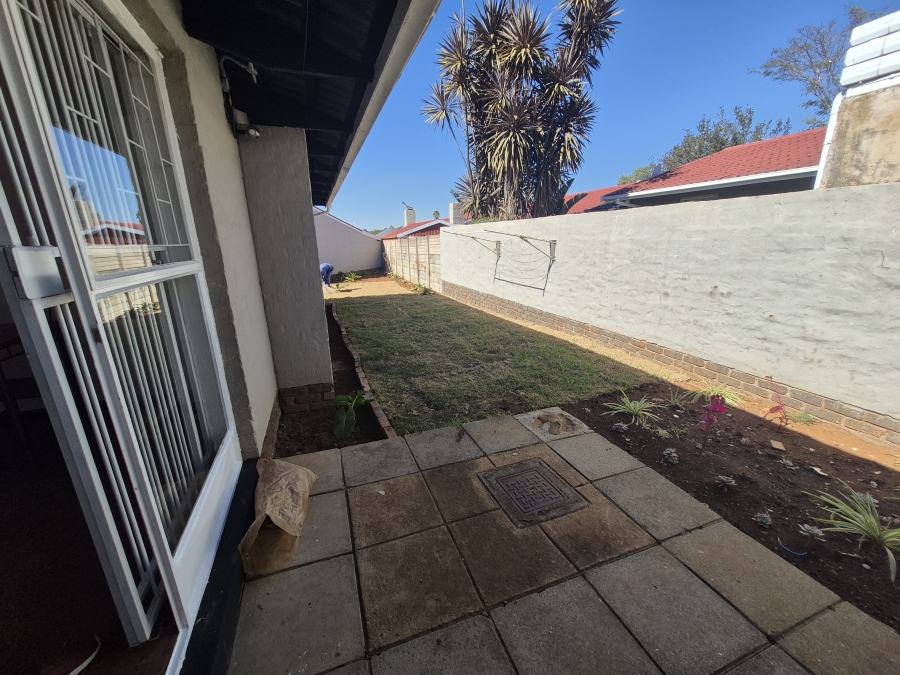 To Let 3 Bedroom Property for Rent in Elardus Park Gauteng