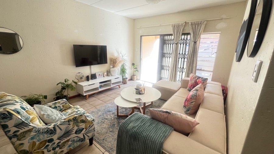 To Let 2 Bedroom Property for Rent in Buccleuch Gauteng