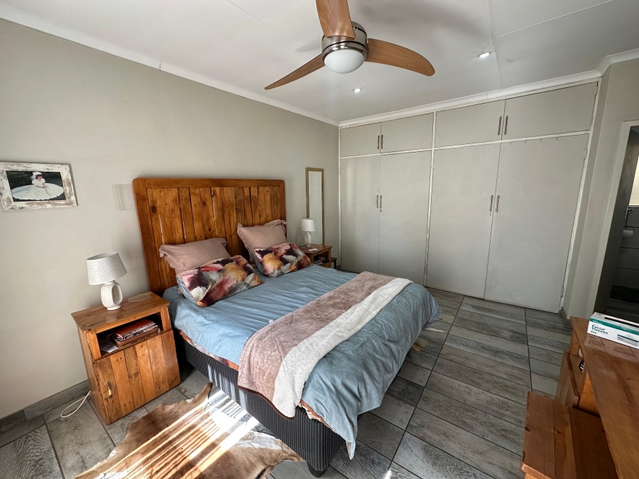 3 Bedroom Property for Sale in Kirkney Gauteng
