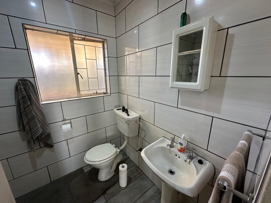 3 Bedroom Property for Sale in Kirkney Gauteng