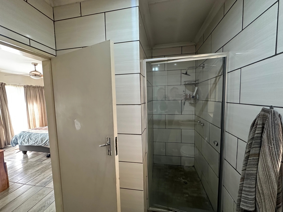 3 Bedroom Property for Sale in Kirkney Gauteng