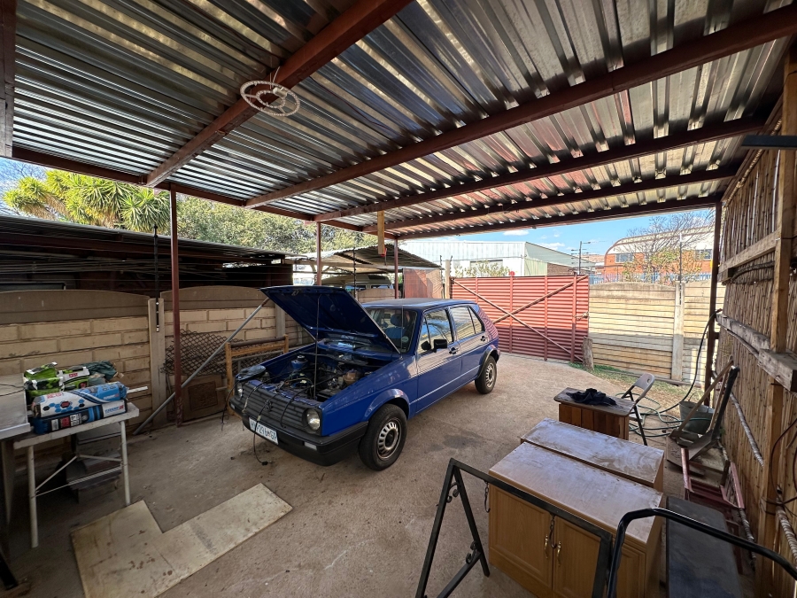 3 Bedroom Property for Sale in Kirkney Gauteng