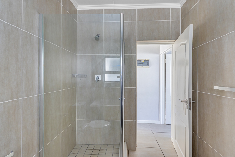 To Let 2 Bedroom Property for Rent in Greenstone Hill Gauteng