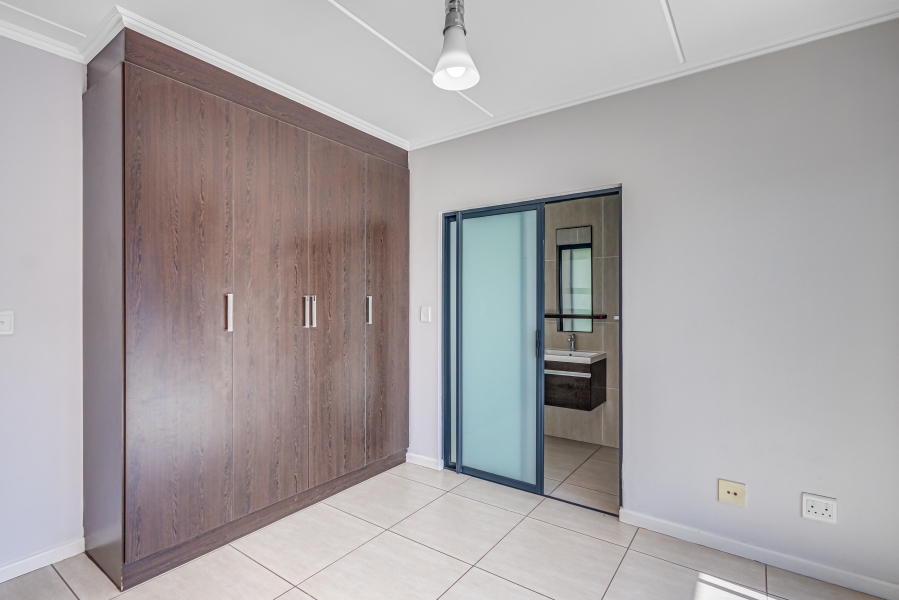 To Let 2 Bedroom Property for Rent in Greenstone Hill Gauteng