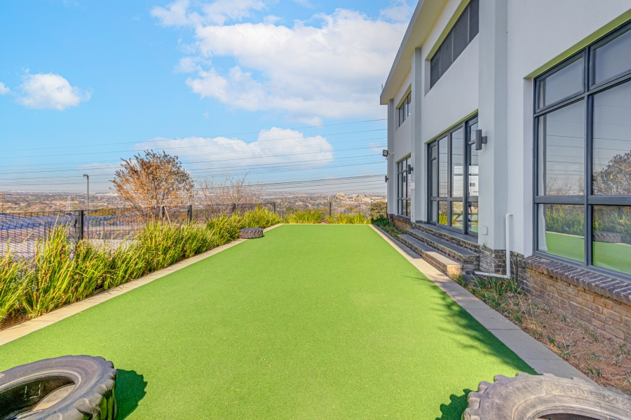 To Let 2 Bedroom Property for Rent in Greenstone Hill Gauteng