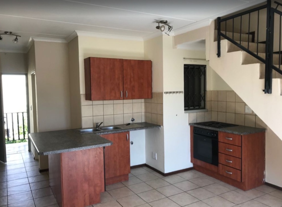 To Let 2 Bedroom Property for Rent in Noordwyk Gauteng