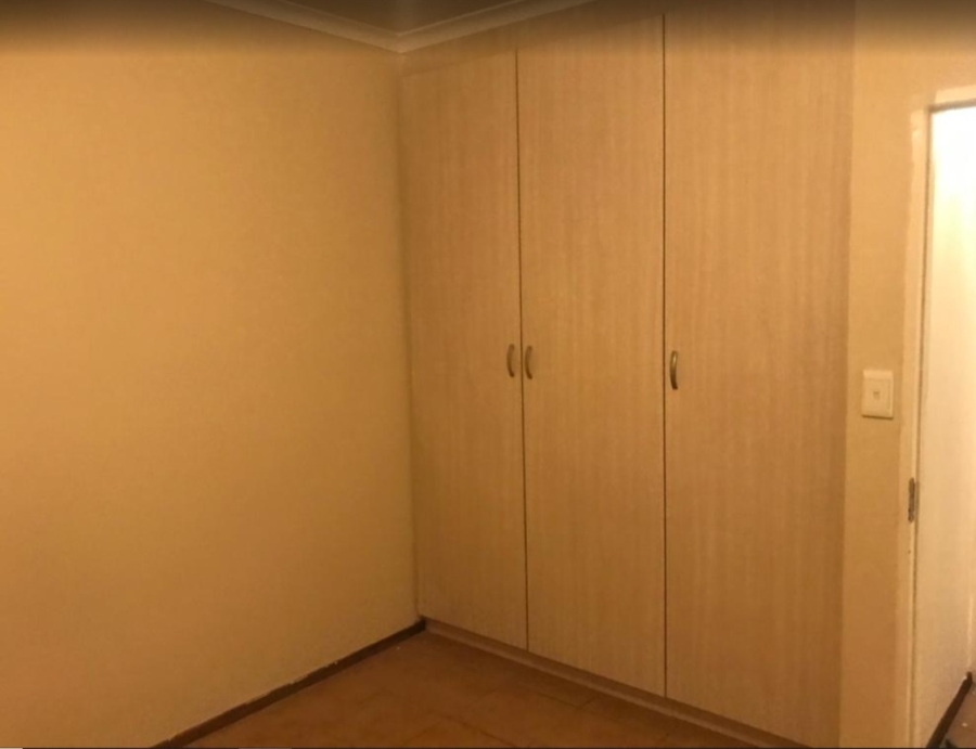 To Let 2 Bedroom Property for Rent in Noordwyk Gauteng
