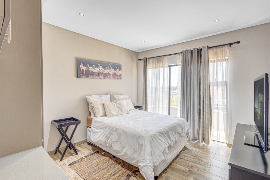 5 Bedroom Property for Sale in Kosmosdal Gauteng