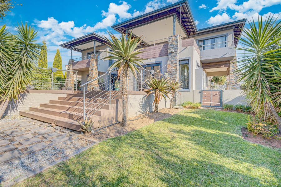 5 Bedroom Property for Sale in Kosmosdal Gauteng