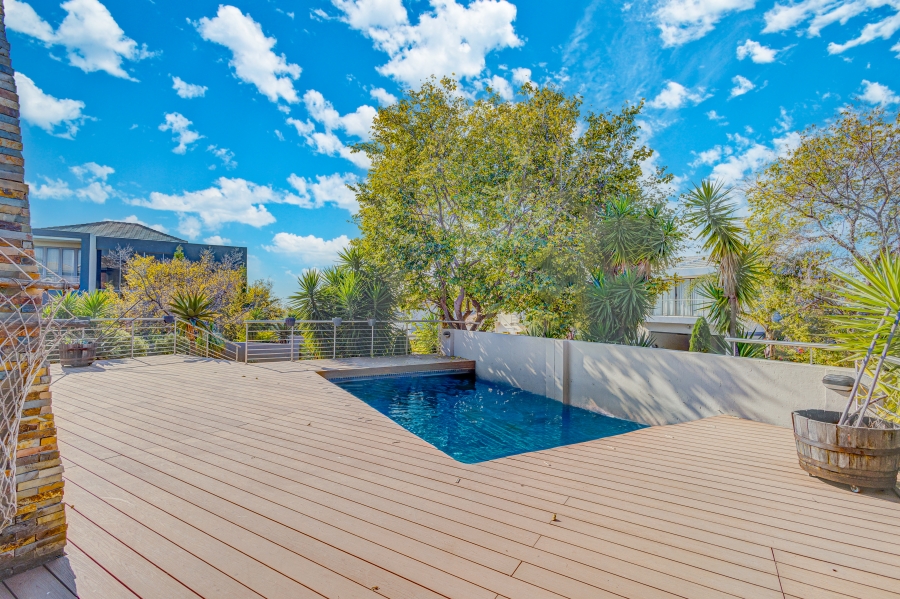5 Bedroom Property for Sale in Kosmosdal Gauteng