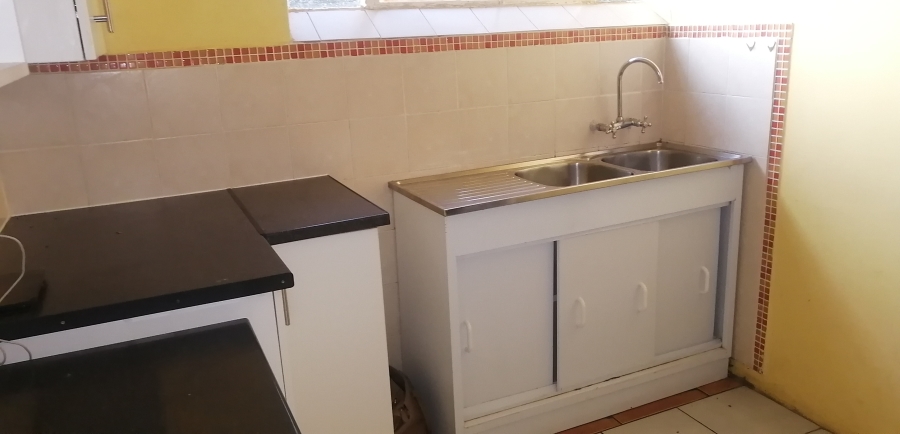 To Let 2 Bedroom Property for Rent in Albertville Gauteng