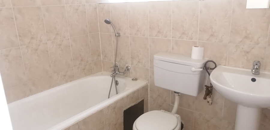 To Let 2 Bedroom Property for Rent in Albertville Gauteng