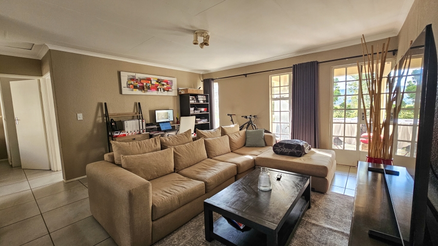2 Bedroom Property for Sale in Faerie Glen Gauteng