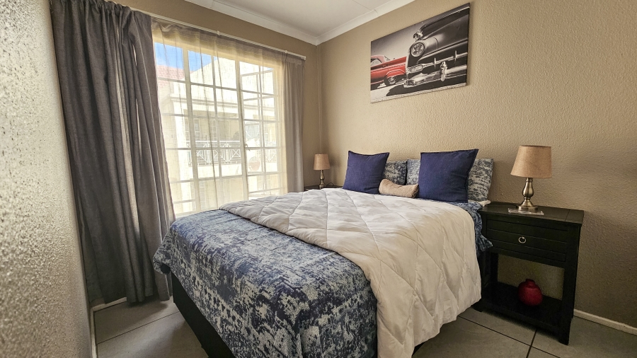 2 Bedroom Property for Sale in Faerie Glen Gauteng