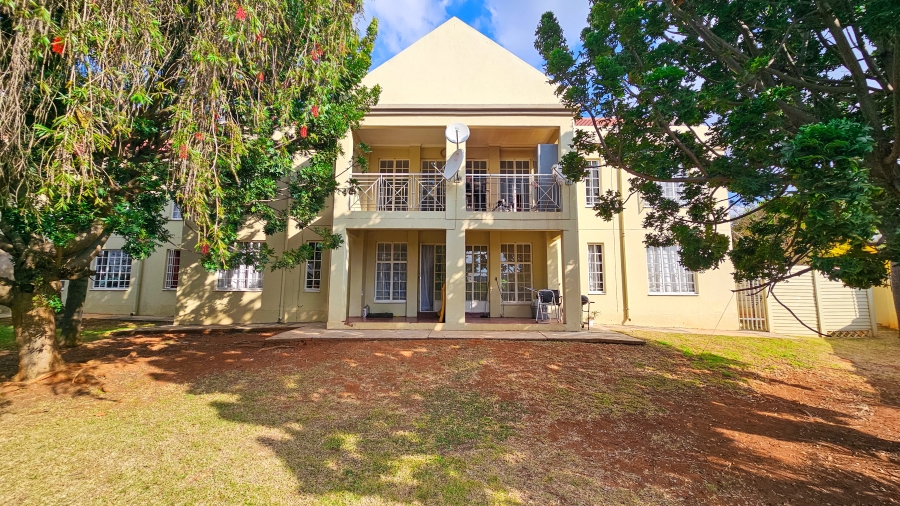 2 Bedroom Property for Sale in Faerie Glen Gauteng