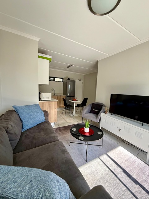 To Let 1 Bedroom Property for Rent in Witfield Gauteng