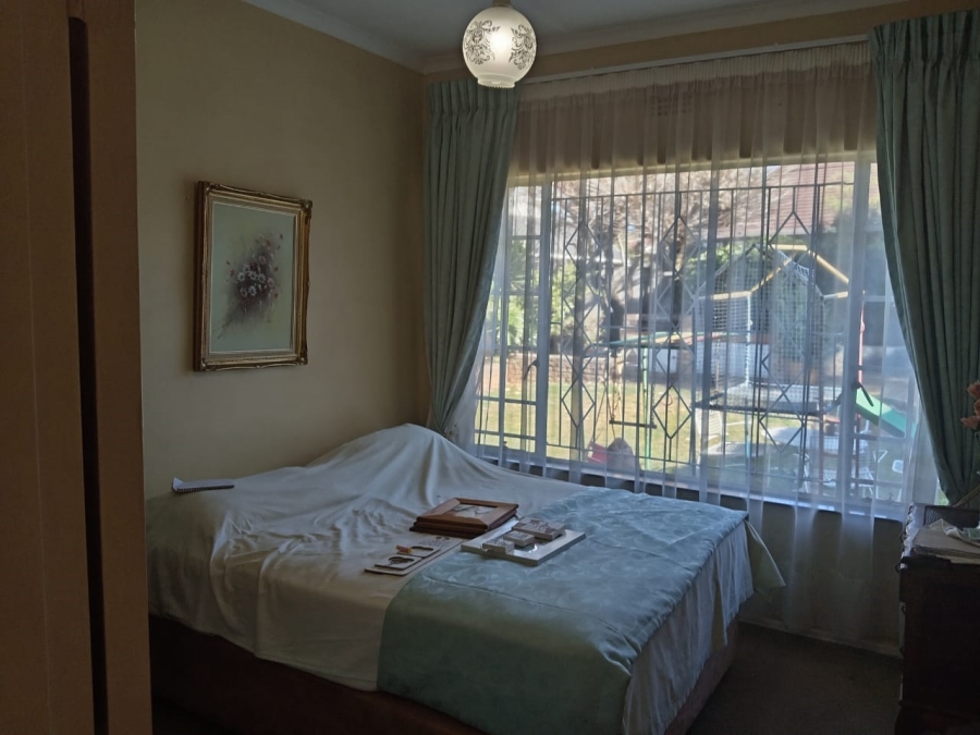 5 Bedroom Property for Sale in Witpoortjie Gauteng