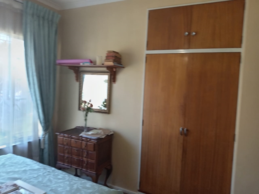 5 Bedroom Property for Sale in Witpoortjie Gauteng