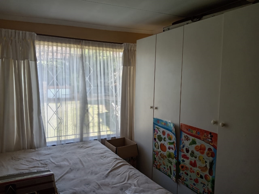 5 Bedroom Property for Sale in Witpoortjie Gauteng