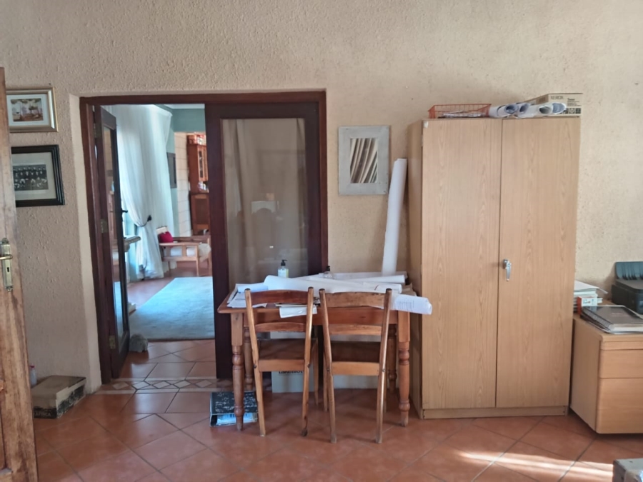 5 Bedroom Property for Sale in Witpoortjie Gauteng