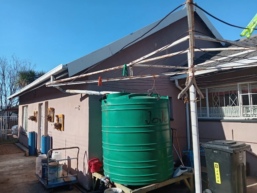 5 Bedroom Property for Sale in Witpoortjie Gauteng