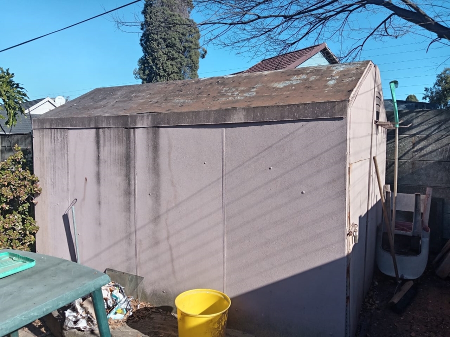 5 Bedroom Property for Sale in Witpoortjie Gauteng