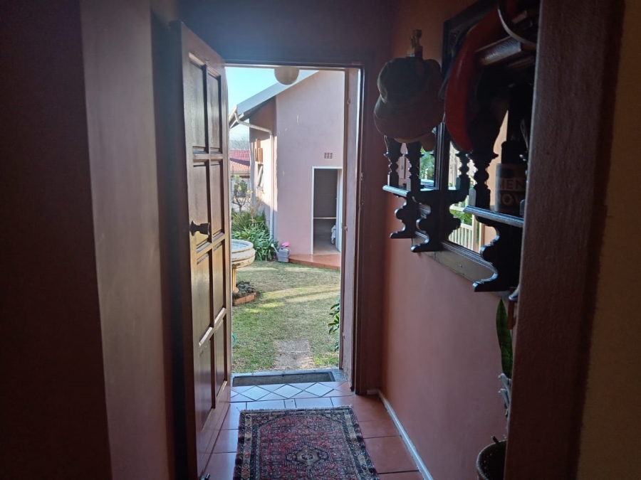 5 Bedroom Property for Sale in Witpoortjie Gauteng