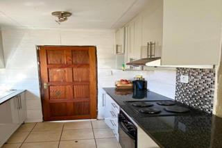 2 Bedroom Property for Sale in Dawn Park Gauteng