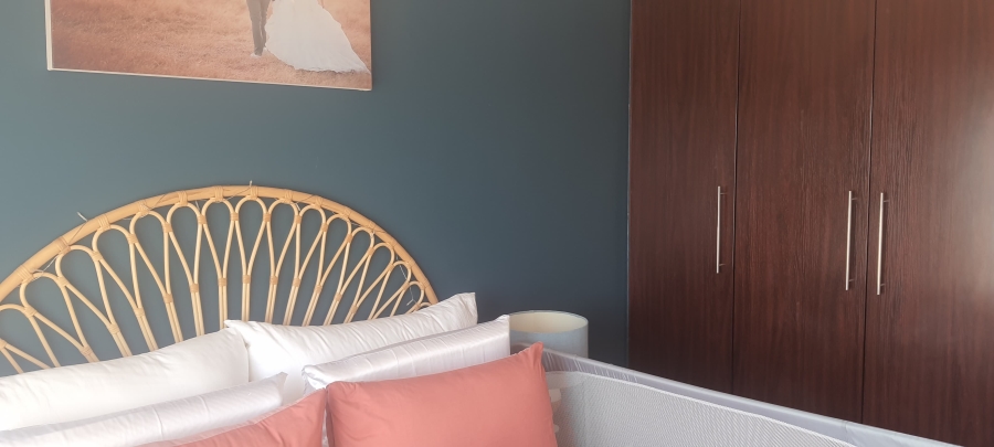 2 Bedroom Property for Sale in Greenstone Hill Gauteng