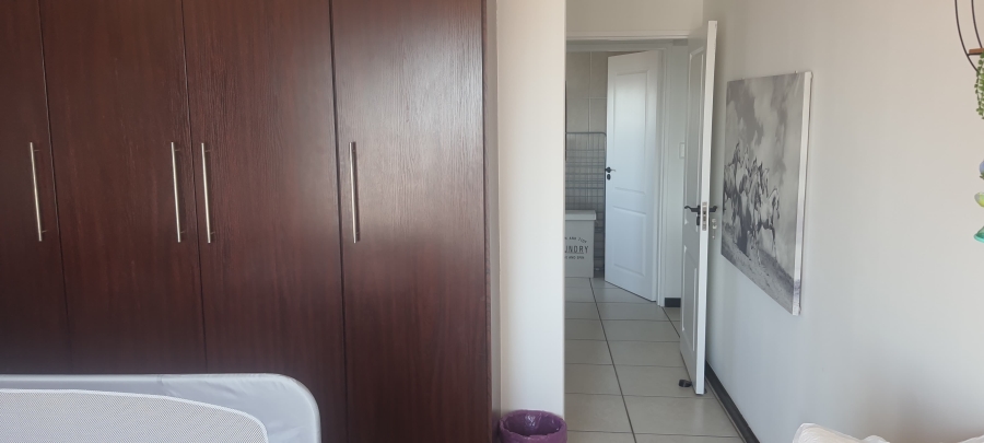 2 Bedroom Property for Sale in Greenstone Hill Gauteng