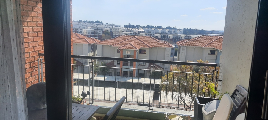 2 Bedroom Property for Sale in Greenstone Hill Gauteng
