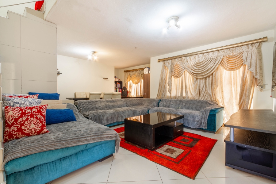3 Bedroom Property for Sale in Equestria Gauteng