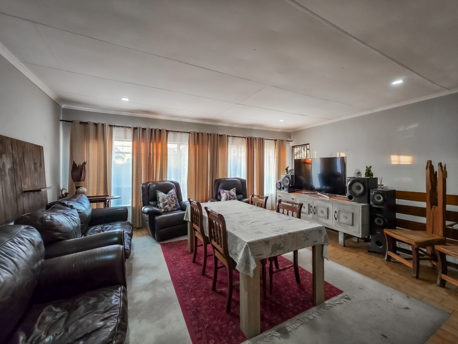 4 Bedroom Property for Sale in Moreleta Park Gauteng