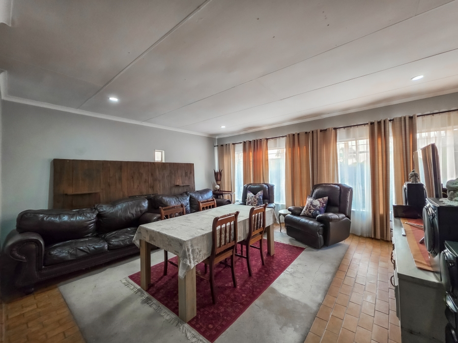 4 Bedroom Property for Sale in Moreleta Park Gauteng