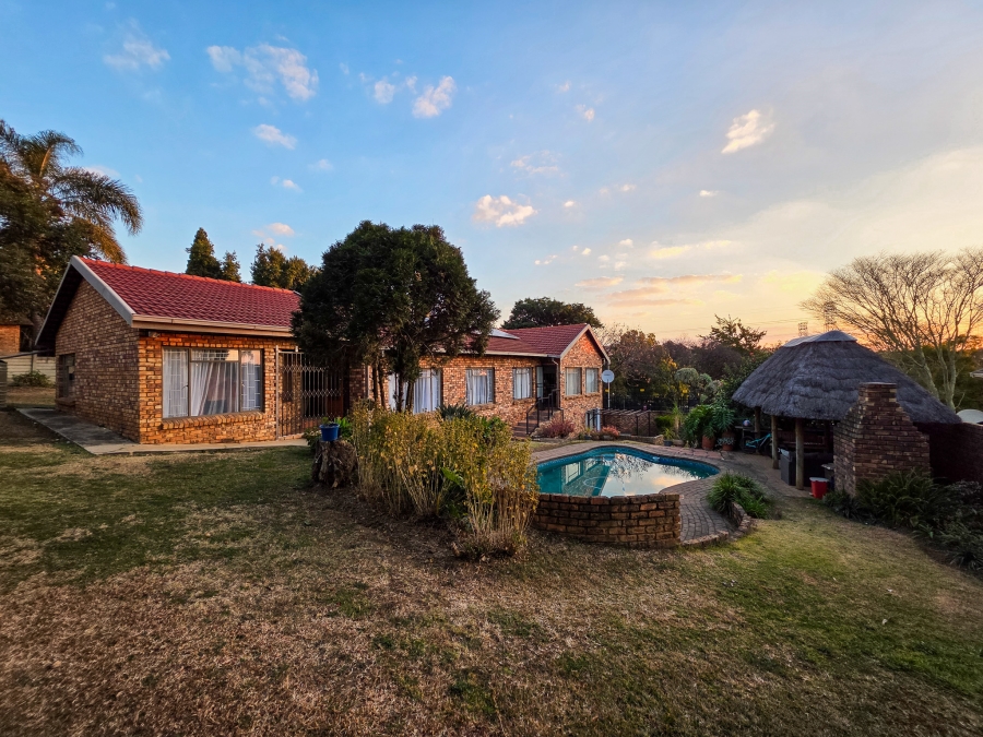 4 Bedroom Property for Sale in Moreleta Park Gauteng