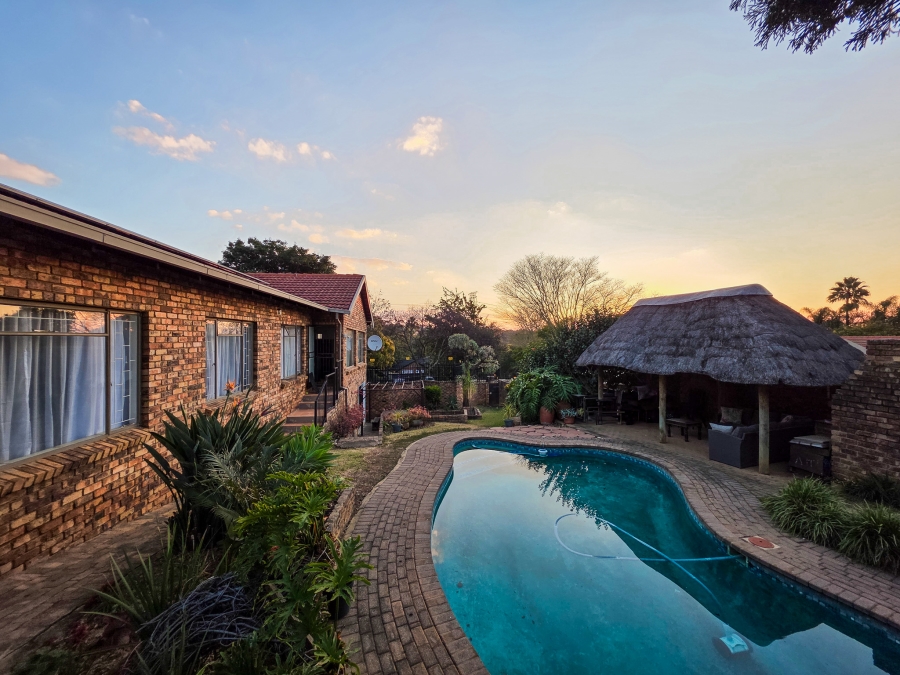 4 Bedroom Property for Sale in Moreleta Park Gauteng