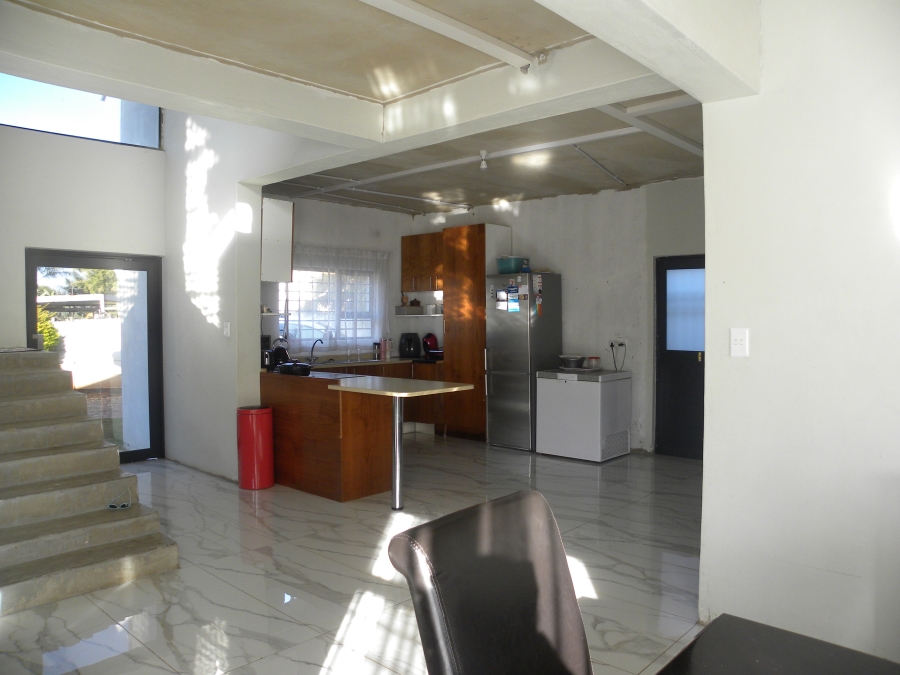 4 Bedroom Property for Sale in Strubensvallei Gauteng