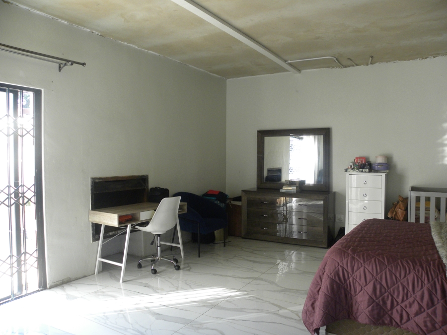 4 Bedroom Property for Sale in Strubensvallei Gauteng