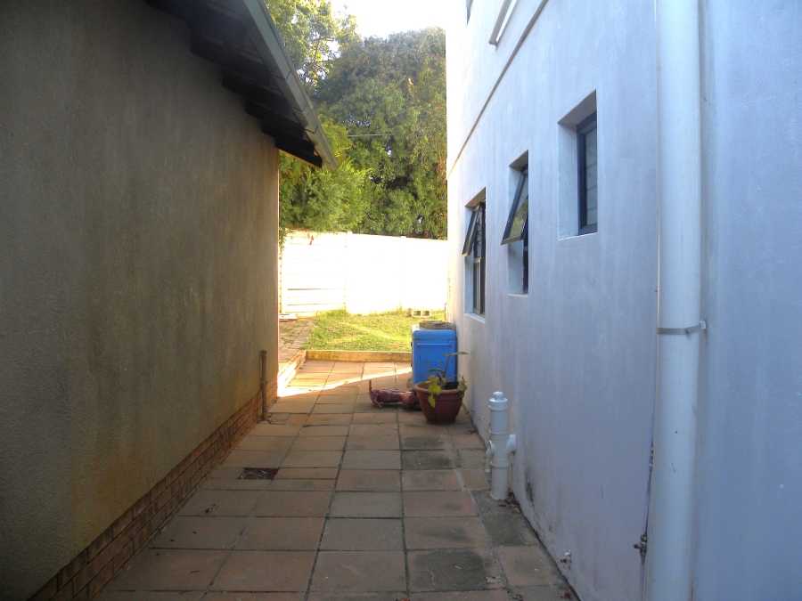4 Bedroom Property for Sale in Strubensvallei Gauteng