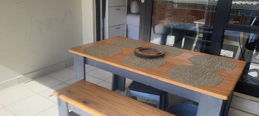 2 Bedroom Property for Sale in Greenstone Hill Gauteng