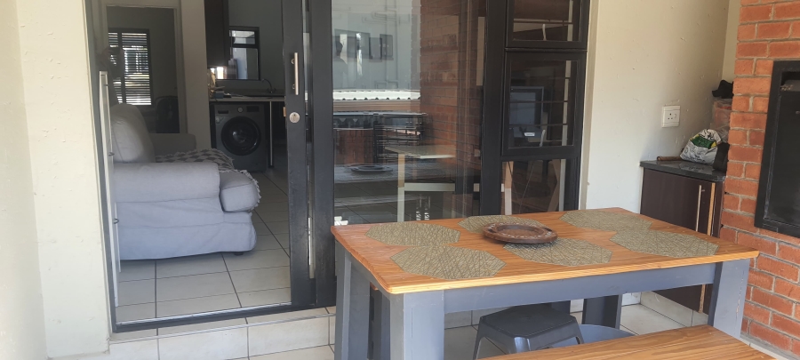 2 Bedroom Property for Sale in Greenstone Hill Gauteng