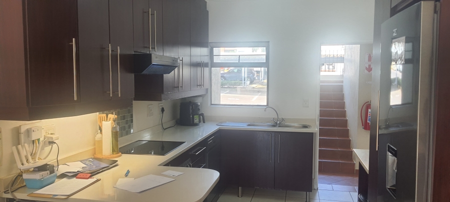 2 Bedroom Property for Sale in Greenstone Hill Gauteng