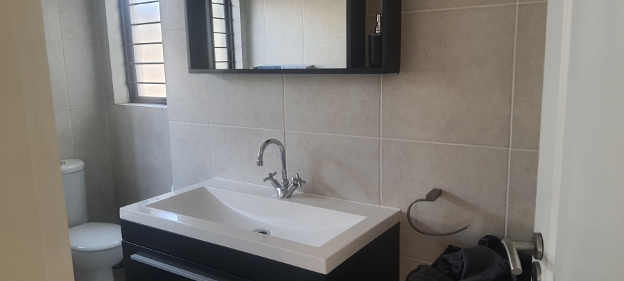 2 Bedroom Property for Sale in Greenstone Hill Gauteng