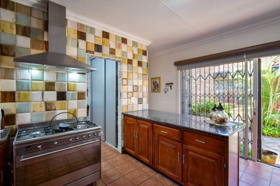 3 Bedroom Property for Sale in Garsfontein Gauteng
