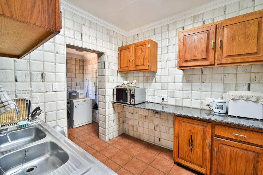 3 Bedroom Property for Sale in Garsfontein Gauteng
