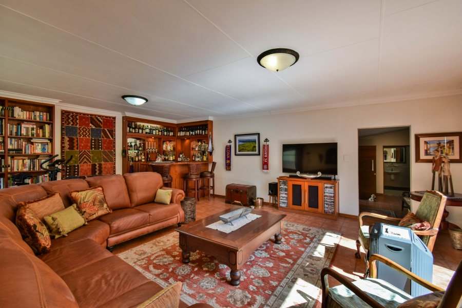 3 Bedroom Property for Sale in Garsfontein Gauteng