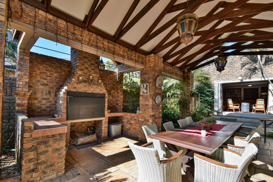 3 Bedroom Property for Sale in Garsfontein Gauteng