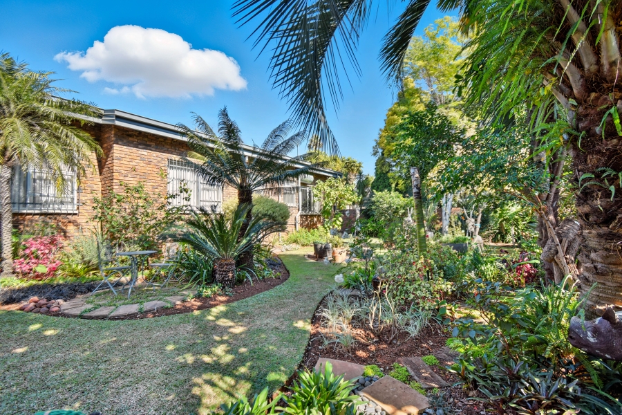 3 Bedroom Property for Sale in Garsfontein Gauteng